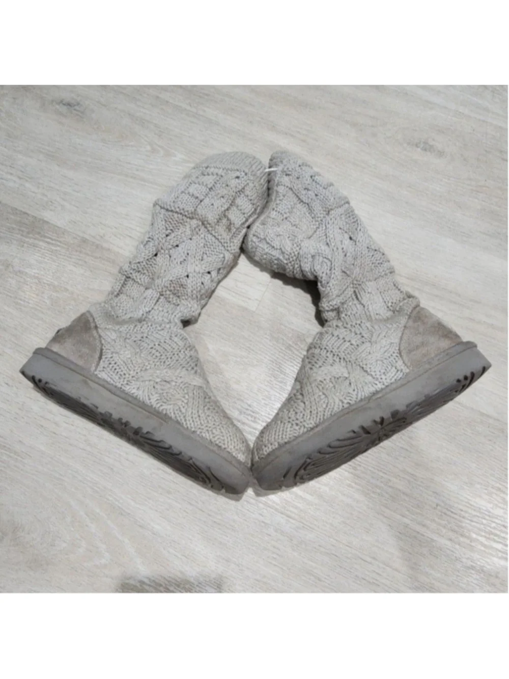 UGG Knit Boots Womens Size 5 Gray Suede Button Mid Calf Sock Winter Casual